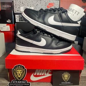 Preschool black/white Nike Dunk low size 1Y